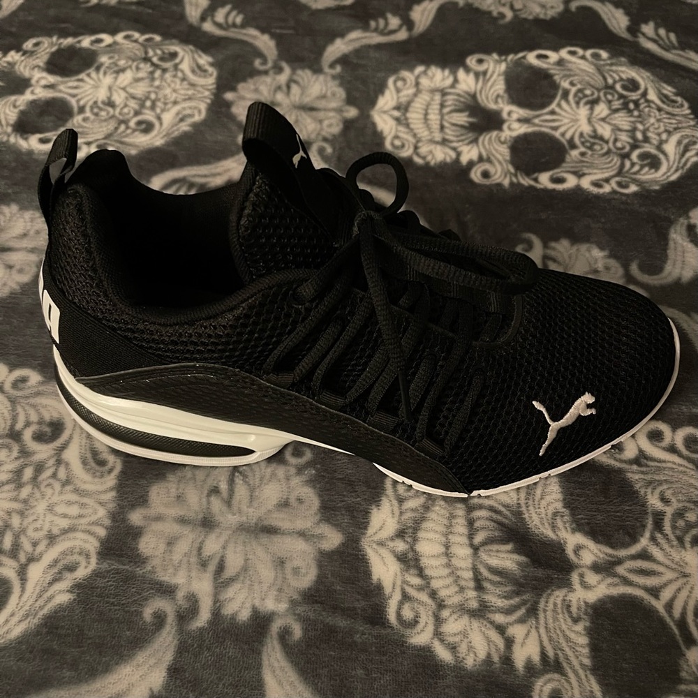 Mens PUMA Axelion Sneakers